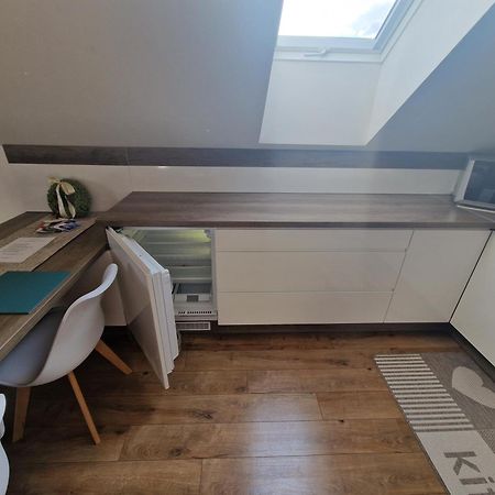 Apartman Art Зуберец Екстериор снимка