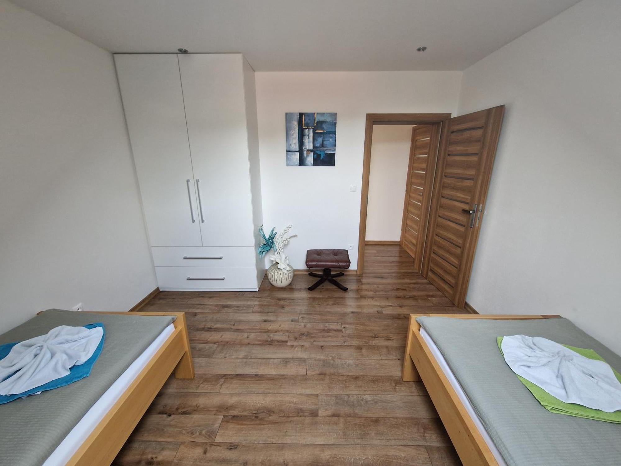 Apartman Art Зуберец Екстериор снимка